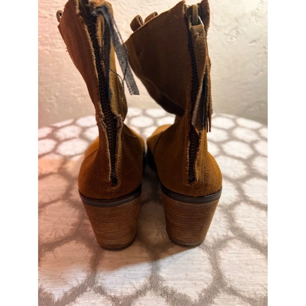 Sam Edelman Suede Ankle Boots in Chestnut